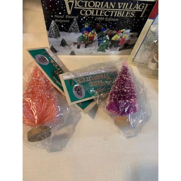 Vintage Hand-Painted Ceramic Christmas Village Set with Bridge Children Horse & - Picture 9 of 9